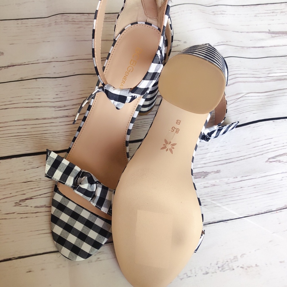 BCBG Faedra shoes size 8.5 - Picture 5 of 6